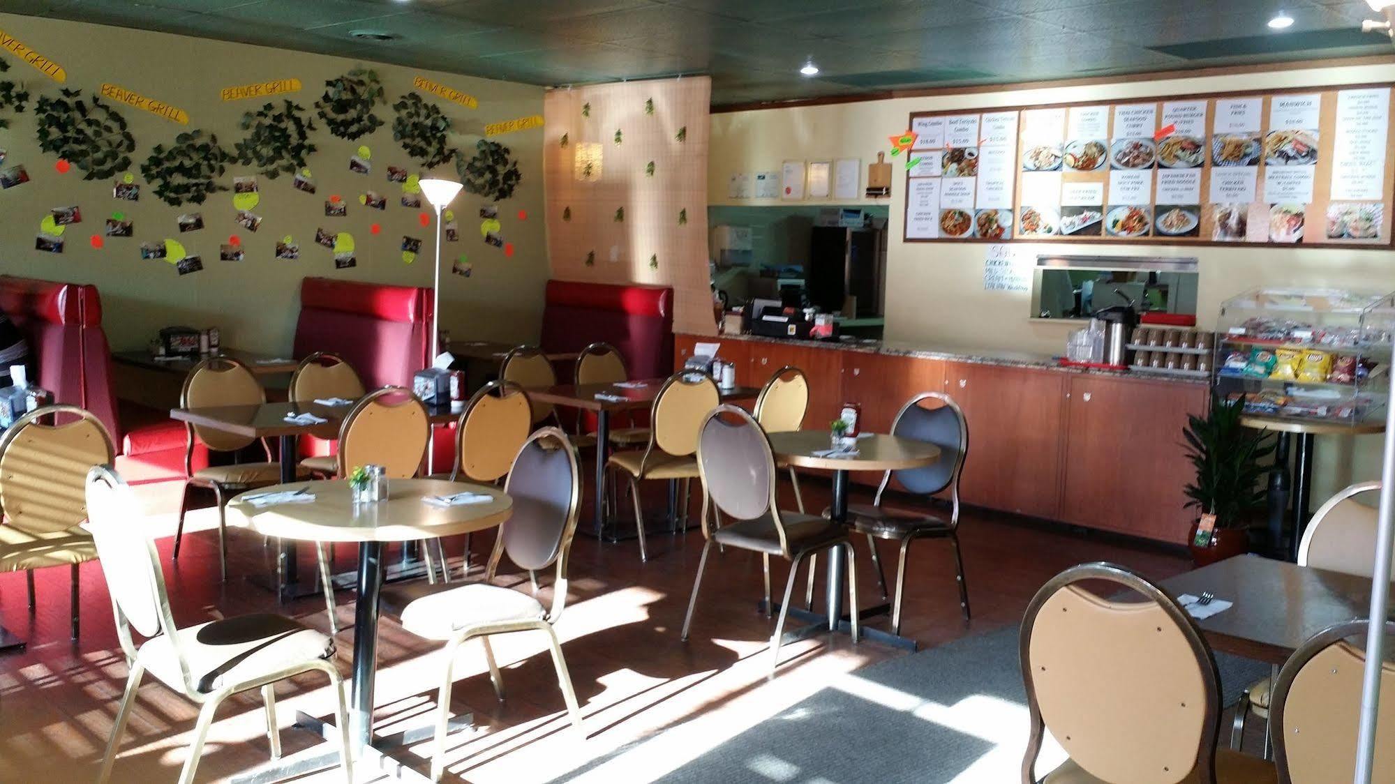 Beaver Hotel North Battleford Dış mekan fotoğraf