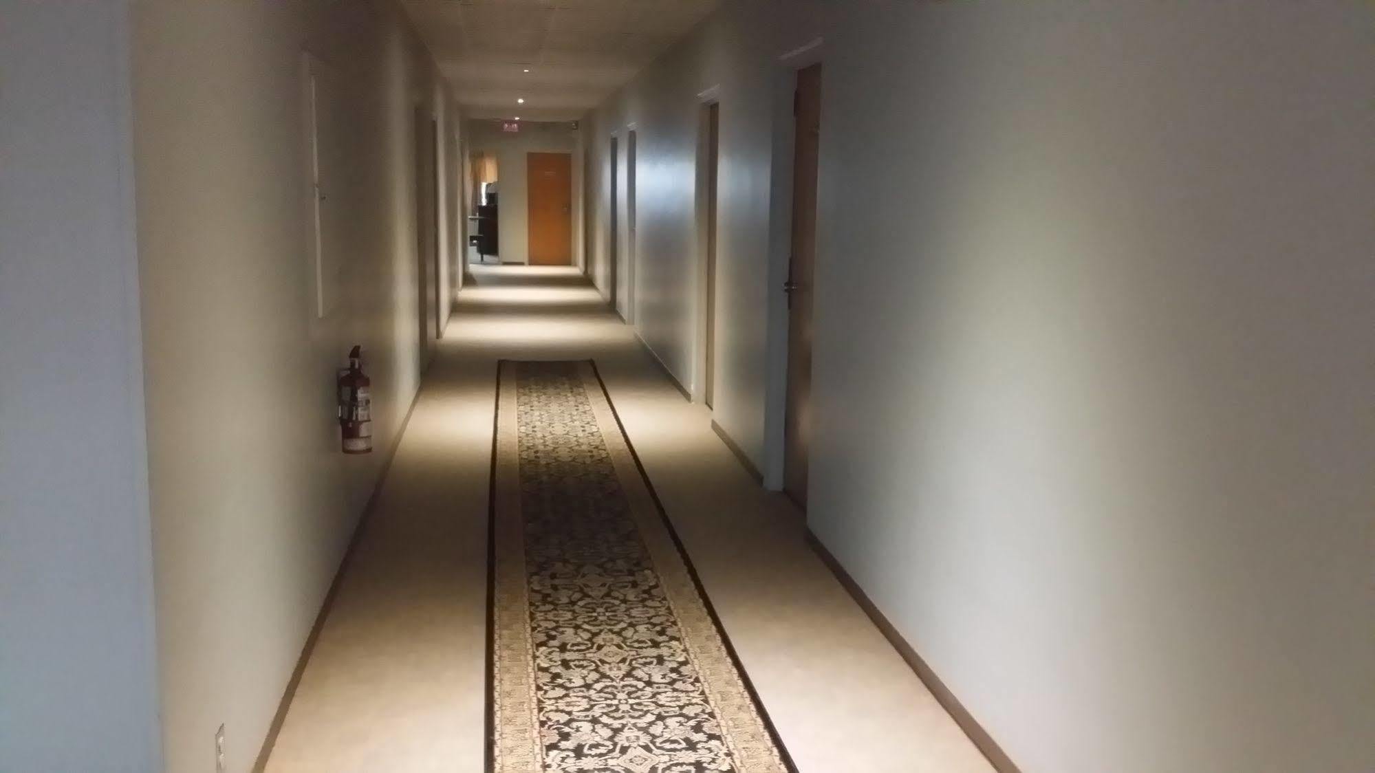 Beaver Hotel North Battleford Dış mekan fotoğraf