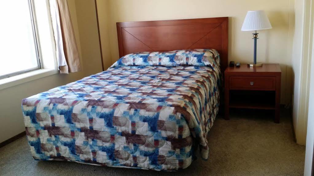Beaver Hotel North Battleford Dış mekan fotoğraf