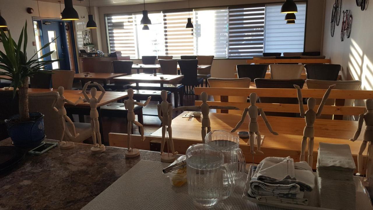 Beaver Hotel North Battleford Dış mekan fotoğraf